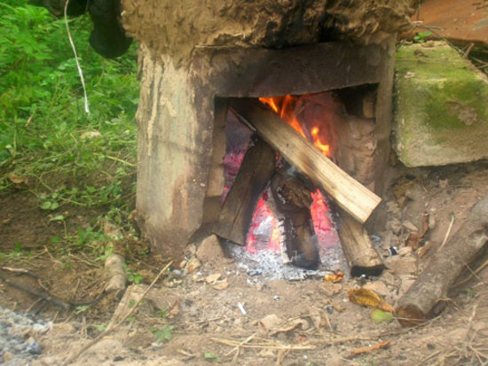 Надо обязательно следить за огнём, чтобы... Надо обязательно следить за огнём, чтобы...