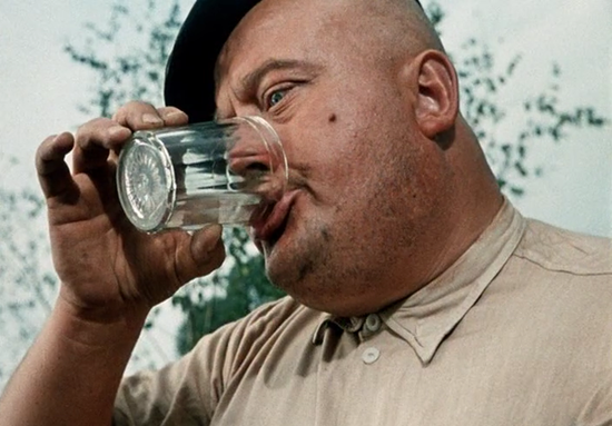 Прекрасный советский актёр Евгения Александрович прекрасно разбирался в этом деле...)) Прекрасный советский актёр Евгения Александрович прекрасно разбирался в этом деле...))