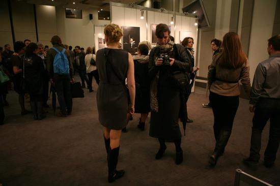 Фотовыставка работ Смбата Мелконяна. Посетители. Фотовыставка работ Смбата Мелконяна. Посетители.