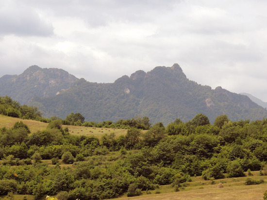 Горы вокург села. Горы вокург села.
