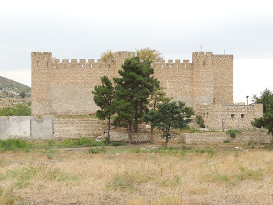 Тигранакерт. Здание музея. Тигранакерт. Здание музея.
