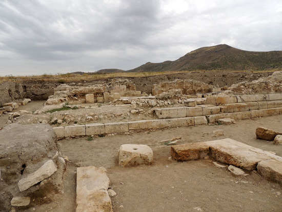 Тигранакерт. Раскопки в низенной части. Тигранакерт. Раскопки в низенной части.