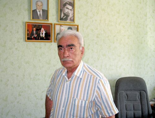 Директор Дагестанского филиала ОО "Союза кинематографистов РФ" Магомед Сулейманов, Махачкала, 29 июня 2011 г.  Фото
"Кавказского узла"