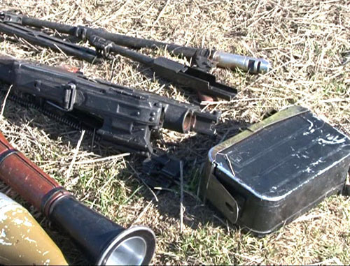 Оружие, изъятое у боевиков в ходе спецоперации. Дагестан, 4 апреля 2012 г. Фото: www.nak.fsb.ru
