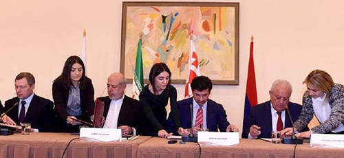 Подписание меморандума в сфере энергетики. Фото: https://www.facebook.com/minenergygovge