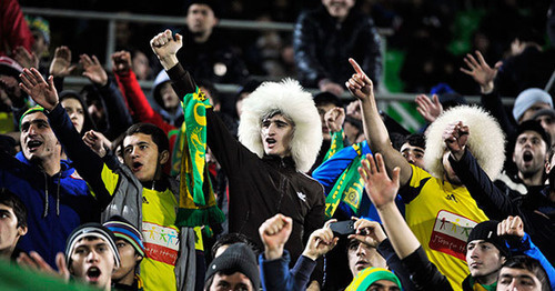 Болельщики футбольного клуба "Анжи". Фото fc-anji.ru