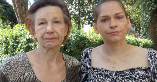 Мать и дочь Дегтяревы. Фото Светланы Кравченко для "Кавказского узла"