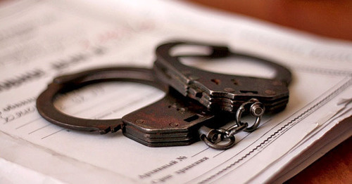 Наручники. Фото: Валентина Мищенко / Югополис Наручники. Фото: Валентина Мищенко / Югополис