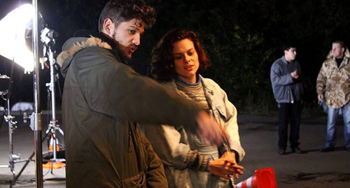 Кантемир Балагов и Дарья Жовнер на съемках фильма "Теснота"
Фото http://gorets-media.ru/news/3931
Любое использование материалов допускается только при наличии гиперссылки на Журнал ГОРЕЦ