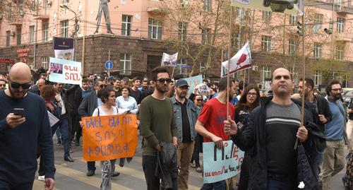 Активисты в центре Еревана Фото Нарек Алексанян для "Кавказского узла"