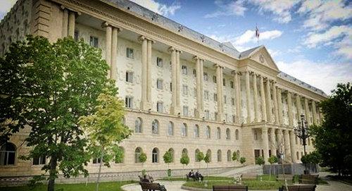 Тбилисский городской суд 
Фото  https://www.facebook.com/TbilisiCitycourtofficial/