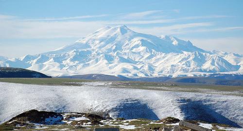 Гора Эльбрус, Россия. Фото JukoFF, https://ru.wikipedia.org/wiki/Эльбрус Гора Эльбрус, Россия. Фото JukoFF, https://ru.wikipedia.org/wiki/Эльбрус