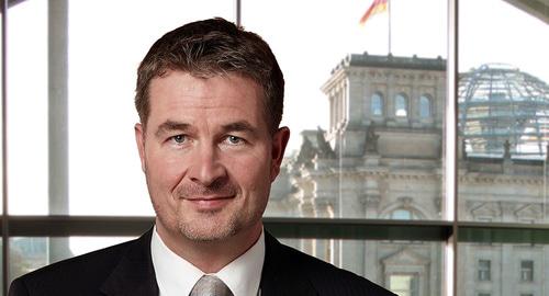 Альберт Вайлер, депутата бундестага от партии Христианско-демократический союз Фото https://armenpress.am/rus/news/795778/hayoc-cexaspanutyunic-100-tari-anc-qaxaqakanutyuny.html