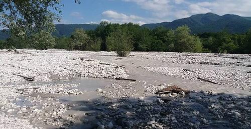 Река Басс. Кадр из видео TEVZANHO VU https://www.youtube.com/watch?v=2aOAkq2KtNQ
