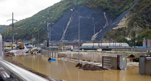Последствия ливней и подтоплений в Туапсе, 25 октября 2018 года. © Фото Владислава Щеколдина, Юга.ру Последствия ливней и подтоплений в Туапсе, 25 октября 2018 года. © Фото Владислава Щеколдина, Юга.ру