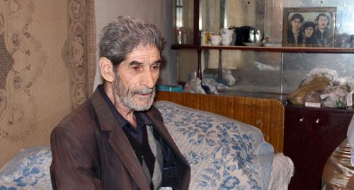 79-летний Тофик Алиев, уроженц  Бардинского района Азербайджана, проживающий в городе Аскеран Нагорного Карабаха. 11 апреля 2019 год. Фото Алвард Григорян для "Кавказского узла"