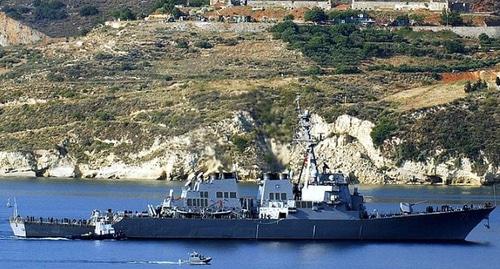 Корабль USS Ross (DDG 71). Фото: Автор: Paul Farley - http://www.navy.mil/management/photodb/photos/060625-N-0780F-001.jpg, Общественное достояние, https://commons.wikimedia.org/w/index.php?curid=4544703