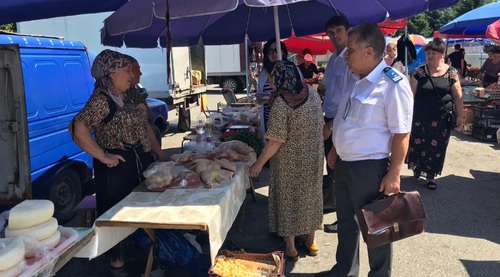 Ветеринарная проверка на ярмарке выходного дня в Нальчике. Фото: пресс-служба правительства Кабардино-Балкарии http://pravitelstvo.kbr.ru/novosti_ministerstv_i_vedomstv.php?ID=26519