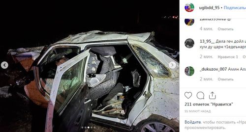 Последствия столкновения двух легковых машин на окраине села Алхан-Кала в Чечне  Фото: страница ГИБДД МВД Чечни в instaghram https://www.instagram.com/p/B2dmU1VCYpp/