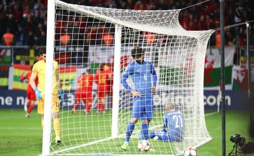 Игроки сборной Азербайджана после пропущенного гола. Фото Азиза Керимова для "Кавказского узла".