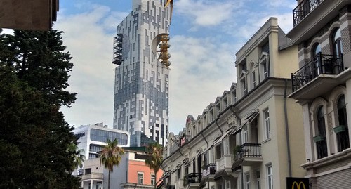 Вид на небоскреб в Батуми. Фото Дины Духовской для "Кавказского узла" Вид на небоскреб в Батуми. Фото Дины Духовской для "Кавказского узла"