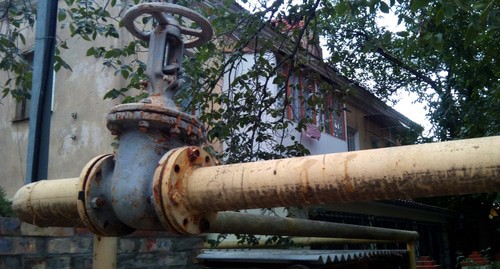 Труба распределения газа у частного дома. Фото Дины Духовской для "Кавказского узла"