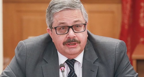 Алексей Ерхов. Кадр видео Обзор Новостей сейчас https://www.youtube.com/watch?time_continue=29&v=NMsU--gFHNk&feature=emb_logo Алексей Ерхов. Кадр видео Обзор Новостей сейчас https://www.youtube.com/watch?time_continue=29&v=NMsU--gFHNk&feature=emb_logo