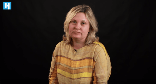 Журналистка "Новой газеты" Елена Милашина. Стоп-кадр видео https://youtu.be/GL0PmG9ZdGY