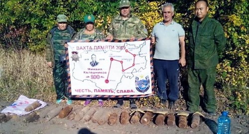 Члены отряда "Кавказский рубеж". Фото: Альберт Дышеков, https://www.kavkaz-rubezh.ru/post/в-жизни-всегда-есть-место-подвигу Члены отряда "Кавказский рубеж". Фото: Альберт Дышеков, https://www.kavkaz-rubezh.ru/post/в-жизни-всегда-есть-место-подвигу