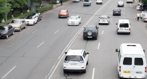 Дорожное движение. Фото © Sputnik/ Asatur Yesayants
https://ru.armeniasputnik.am/columnists/20170605/7536721/kgb-kak-obshchenacionalnaya-ideya-na-armyanskih-dorogah.html