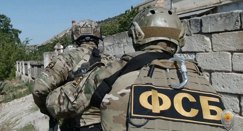 Сотрудники ФСБ. Фото пресс-служба Национального антитеррористического комитета http://nac.gov.ru/ Сотрудники ФСБ. Фото пресс-служба Национального антитеррористического комитета http://nac.gov.ru/