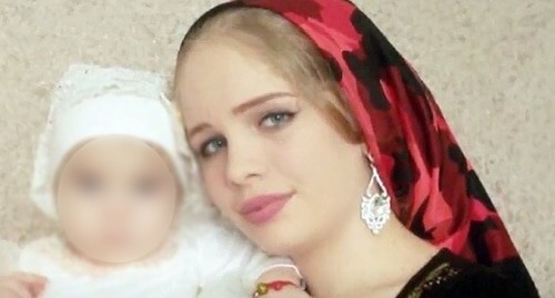 Мадина Умаева. Кадр видео канала 
Спокойно! Иван всё объяснитhttps://www.youtube.com/watch?time_continue=3&v=YzttUmF2_yM&feature=emb_logo