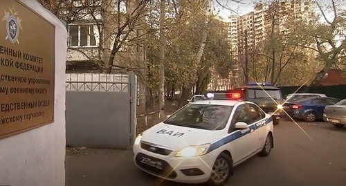 Задержанный доставляется в СК по Воронежскому гарнизону. Кадр видео
Новости на Первом Канале https://www.youtube.com/watch?v=4SHSH5ya8rY&feature=emb_logo
Задержанный доставляется в СК по Воронежскому гарнизону. Кадр видео
Новости на Первом Канале https://www.youtube.com/watch?v=4SHSH5ya8rY&feature=emb_logo