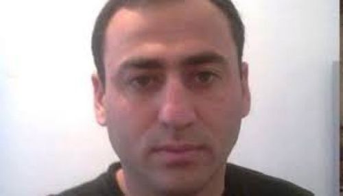 Арест Афгана Садыгова. Кадр видео 
MeydanTV Jurnalist Əfqan Sadıqlı saxlanıldı https://www.youtube.com/watch?v=zIwp71SuRZU