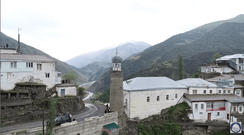 Комплекс университетского типа Низамия в селе Цахур Рутульского района. Кадр из видео на сайте муфтията Дагестана. https://muftiyatrd.ru/content/medrese-11-vekaselo-cahur Комплекс университетского типа Низамия в селе Цахур Рутульского района. Кадр из видео на сайте муфтията Дагестана. https://muftiyatrd.ru/content/medrese-11-vekaselo-cahur