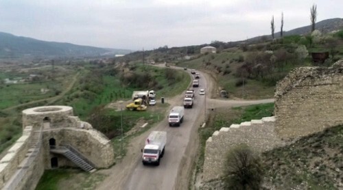 Российские военные обеспечивают безопасный проезд в Нагорном Карабахе. Фото пресс-службы МО России. Российские военные обеспечивают безопасный проезд в Нагорном Карабахе. Фото пресс-службы МО России.