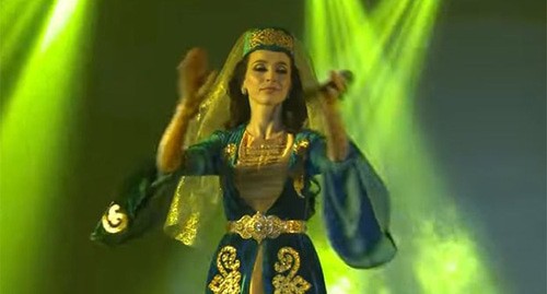 Айна Гетагазова. Кадр видео https://www.youtube.com/channel/UC_ubnosUX3lfMt7IwllnQvw Айна Гетагазова. Кадр видео https://www.youtube.com/channel/UC_ubnosUX3lfMt7IwllnQvw