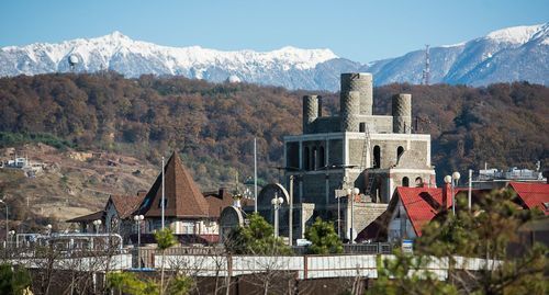 Вид на храм Успения Пресвятой Богородицы в поселке Некрасовское. Фото: Елена Синеок, Юга.ру Вид на храм Успения Пресвятой Богородицы в поселке Некрасовское. Фото: Елена Синеок, Юга.ру