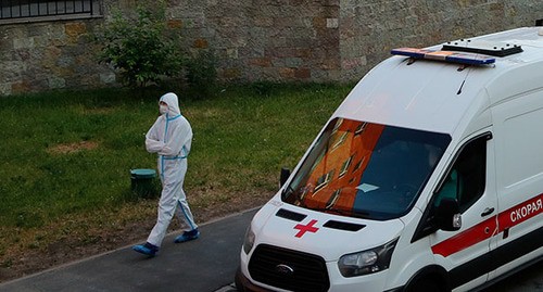 Скорая помощь. Фото: REUTERS/Anton Vaganov Скорая помощь. Фото: REUTERS/Anton Vaganov