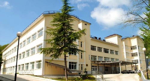 Больницы в Дагомысе. Фото пресс-службы ГБУЗ «Городская больница №5 города Сочи» МЗ КК! http://gb5-sochi.ru/node/3?page=1 Больницы в Дагомысе. Фото пресс-службы ГБУЗ «Городская больница №5 города Сочи» МЗ КК! http://gb5-sochi.ru/node/3?page=1