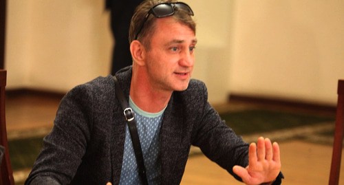 Игорь Хорошилов. Фото Елена Колмыкова https://voicedaily.ru/zaderzhan-glavred-portala-voicedaily-igor-horoshilov/
