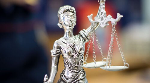 Богиня правосудия. Фото Елены Синеок, Юга.ру
Богиня правосудия. Фото Елены Синеок, Юга.ру