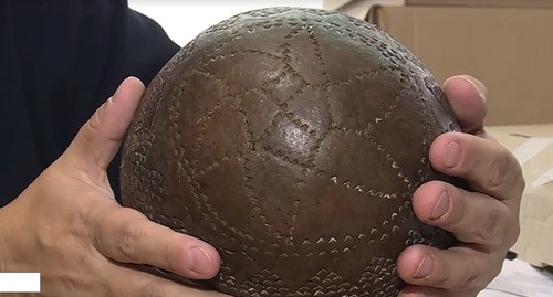 Находка ученых новосибирского Института археологии и этнографии Сибирского отделения Российской академии наук нашли в Дербентском районе Дагестана. Кадр видео https://www.youtube.com/channel/UCA2dnjGwrlWdx-ZSwxGyFpQ Находка ученых новосибирского Института археологии и этнографии Сибирского отделения Российской академии наук нашли в Дербентском районе Дагестана. Кадр видео https://www.youtube.com/channel/UCA2dnjGwrlWdx-ZSwxGyFpQ