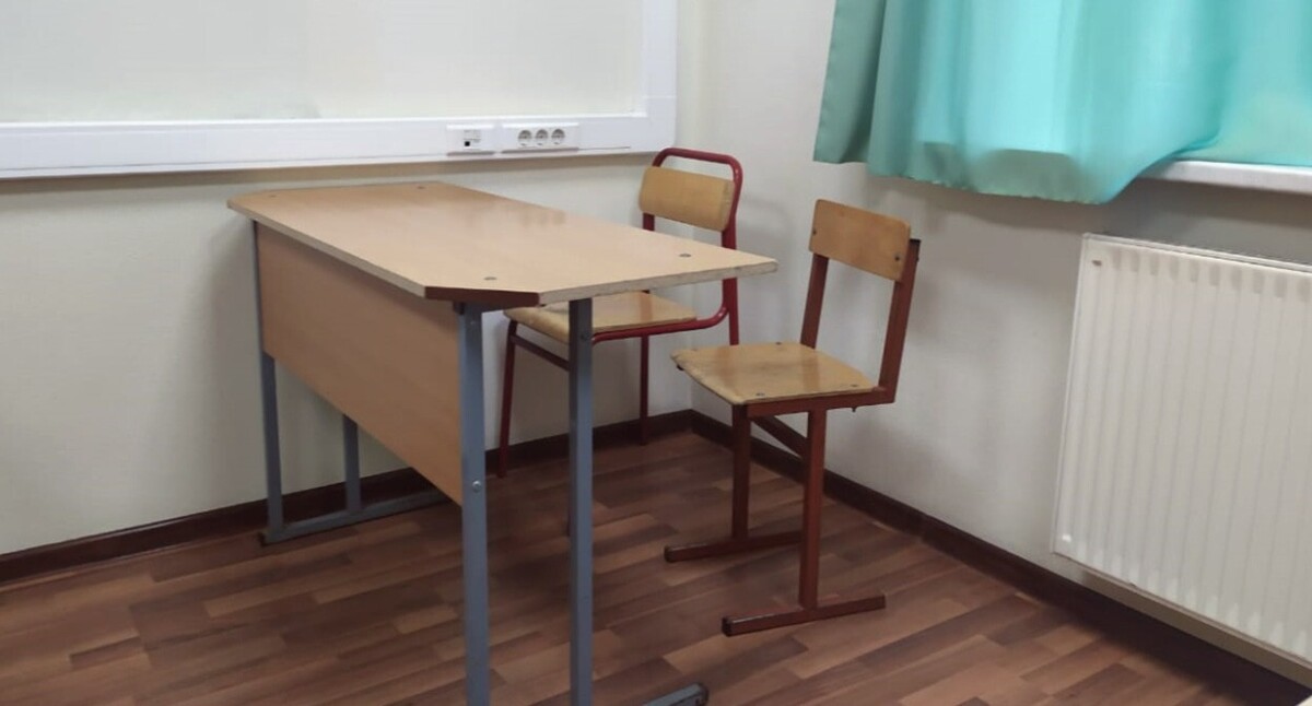 Школьная парта. Фото Нины Тумановой для "Кавказского узла"