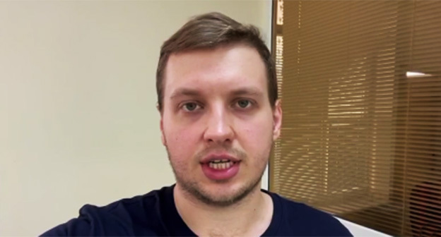 Илья Платонов. Скриншот видео https://t.me/no_torture/2617 Илья Платонов. Скриншот видео https://t.me/no_torture/2617