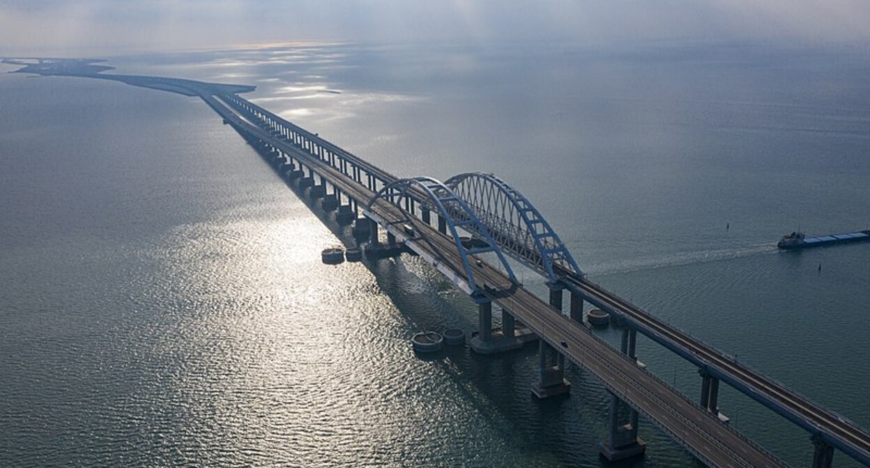 Крымский мост. Фото: Росавтодор https://ru.wikipedia.org