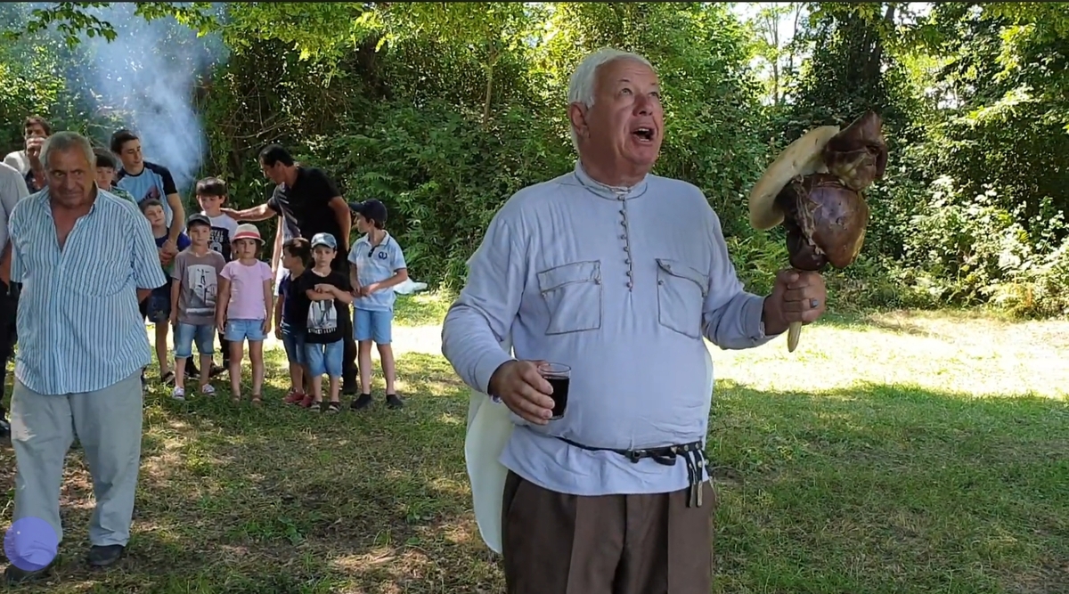 Моление Ацуныхуа в селе Лыхны, 2019 г.
Скриншот видео https://youtube.com/@DavidDasania