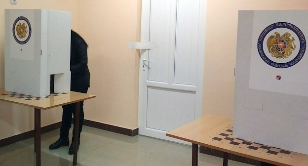 Выборы в Армении, 2018 год. Фото: Г. Шведов для "Кавказского узла". Выборы в Армении, 2018 год. Фото: Г. Шведов для "Кавказского узла".