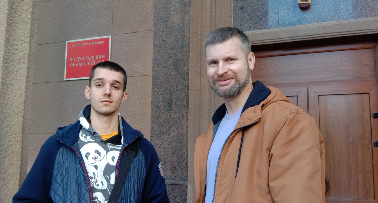 Павел Абрамов (слева) и 
Сергей Семушин. Фото Вячеслава Ященко для "Кавказского узла"