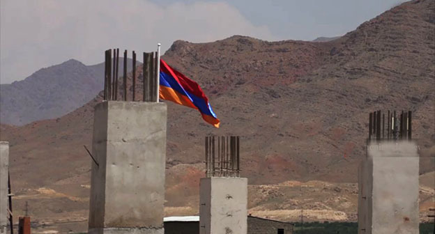 Металлургический завод в приграничном Ерасхе. Фото: https://armeniatoday.news/economica/656719/ Металлургический завод в приграничном Ерасхе. Фото: https://armeniatoday.news/economica/656719/